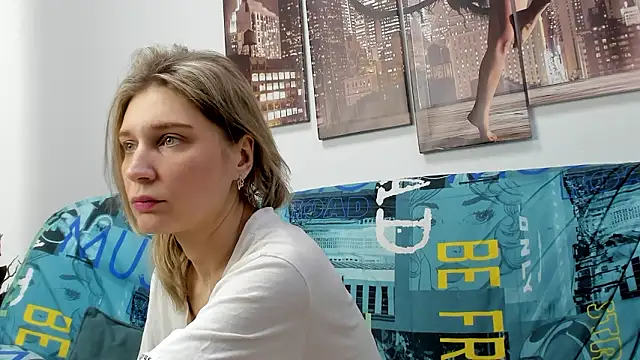 Snapshot of Tenderly_Sophie chatting on 6, 3, 2026 Tenderly Sophie online show from 6, 3, 2026