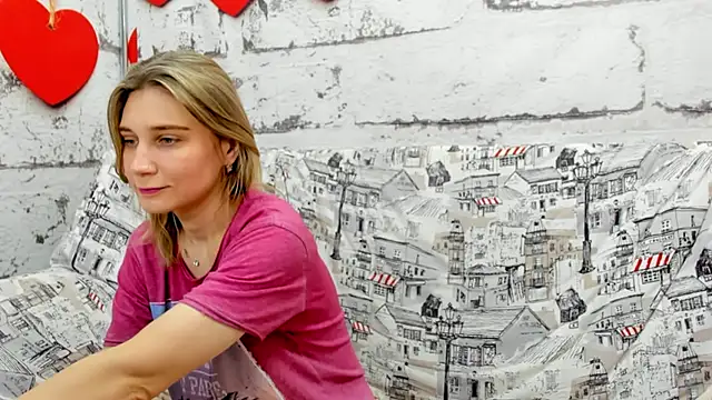 Snapshot of Tenderly_Sophie chatting on 10, 3, 2026 Tenderly Sophie online show from 10, 3, 2026