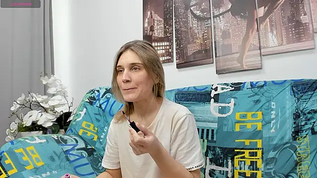 Snapshot of Tenderly_Sophie chatting on 26, 4, 2026 Tenderly Sophie online show from 26, 4, 2026
