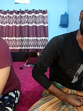 CoupleShow 432 online show from 18, 1, 2026