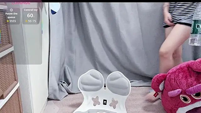 Snapshot of Cheese-666 chatting on 21, 12, 2025 Cheese-666 online show from 21, 12, 2025