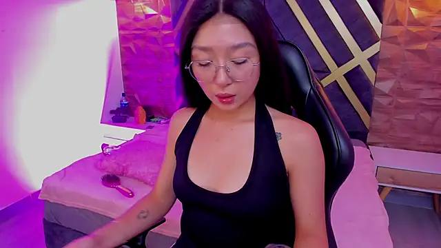 sydney miller  online show from 13, 4, 2026