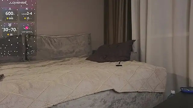 Snapshot of Kate_James chatting on 26, 11, 2025 Kate James online show from 26, 11, 2025