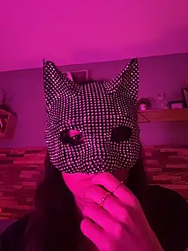 Snapshot of _isadora chatting on 5, 12, 2025 isadora online show from 5, 12, 2025