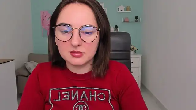 Snapshot of NoraSimons chatting on 13, 3, 2026 NoraSimons online show from 13, 3, 2026