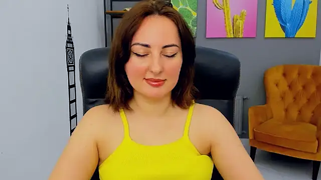 Snapshot of NoraSimons chatting on 1, 4, 2026 NoraSimons online show from 1, 4, 2026