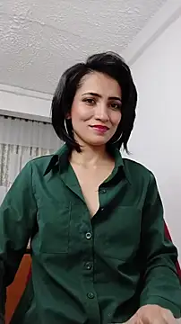 chloehanna online show from 5, 11, 2025