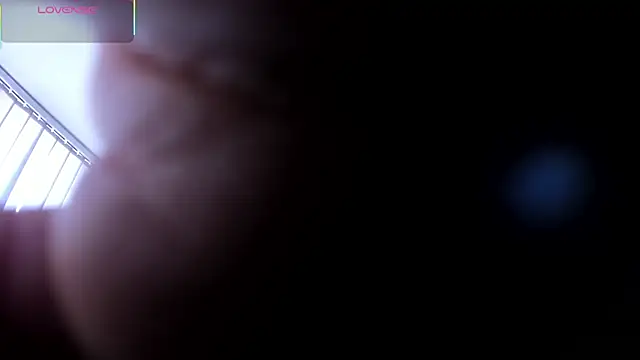 Snapshot of kendra_crow chatting on 1, 12, 2025 kendra crow online show from 1, 12, 2025