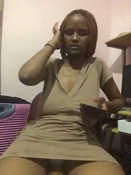 yummy-caramel online show from 28, 10, 2025