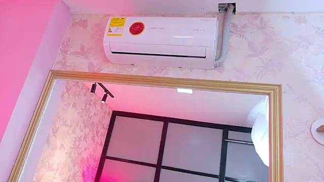 AdelineJhones online show from 29, 11, 2025