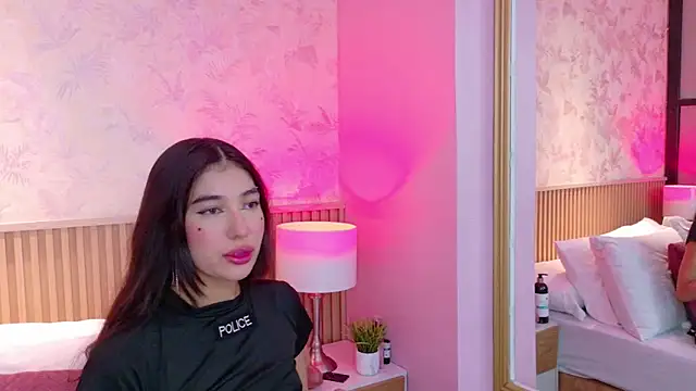 AdelineJhones online show from 17, 1, 2026