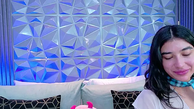 AdelineJhones online show from 8, 4, 2026