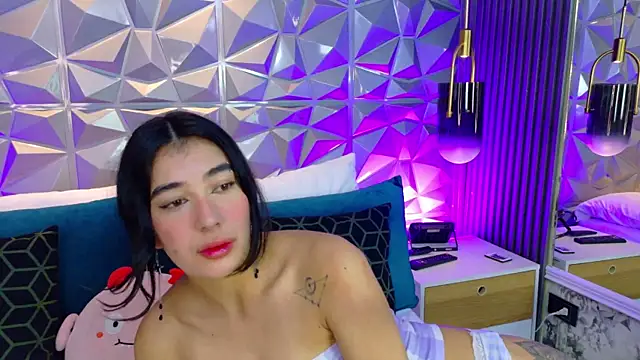 Snapshot of AdelineJhones chatting on 26, 6, 2026 AdelineJhones online show from 26, 6, 2026
