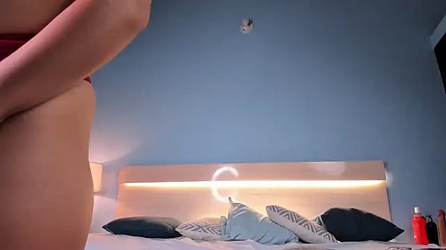 Aurora19 online show from 26, 11, 2025