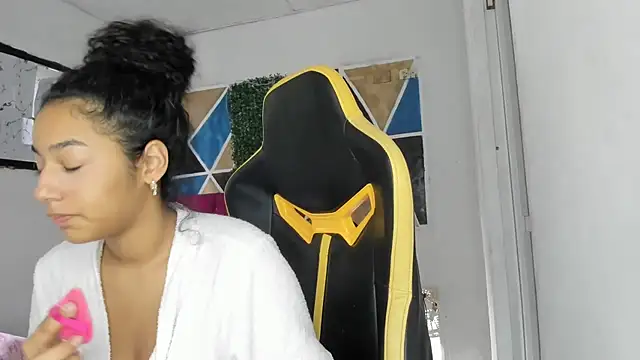 Snapshot of emily_stars1 chatting on 26, 2, 2026 emily stars1 online show from 26, 2, 2026