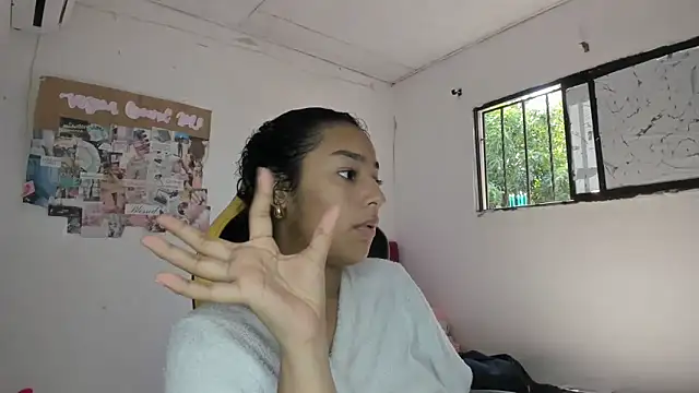 Snapshot of emily_stars1 chatting on 17, 3, 2026 emily stars1 online show from 17, 3, 2026