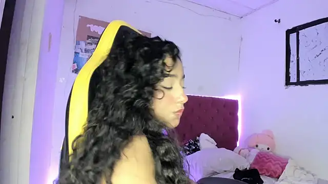 Snapshot of emily_stars1 chatting on 19, 3, 2026 emily stars1 online show from 19, 3, 2026