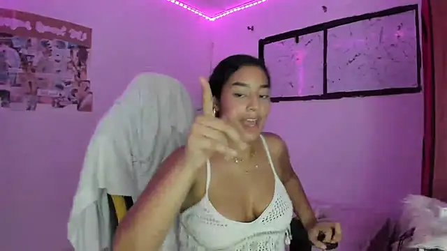 Snapshot of emily_stars1 chatting on 21, 3, 2026 emily stars1 online show from 21, 3, 2026