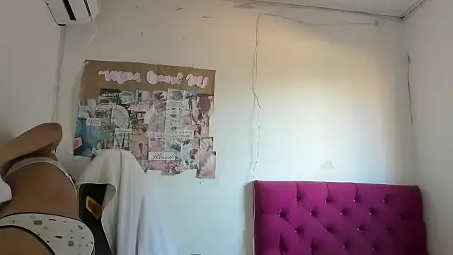 Snapshot of emily_stars1 chatting on 21, 3, 2026 emily stars1 online show from 21, 3, 2026