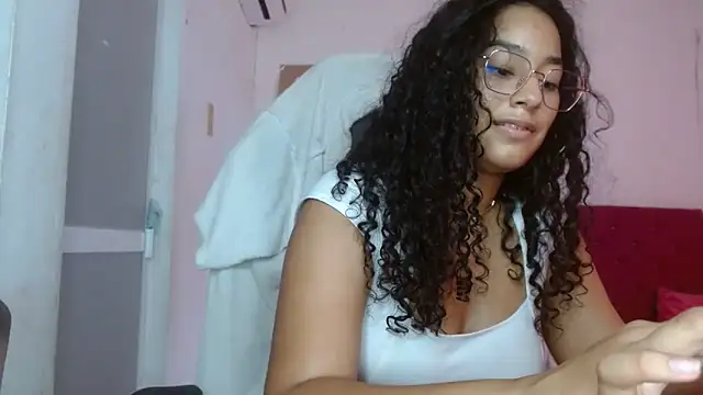 Snapshot of emily_stars1 chatting on 28, 3, 2026 emily stars1 online show from 28, 3, 2026