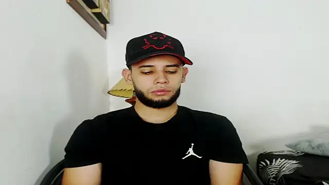 Snapshot of Maxcole_07 chatting on 31, 10, 2025 Maxcole 07 online show from 31, 10, 2025