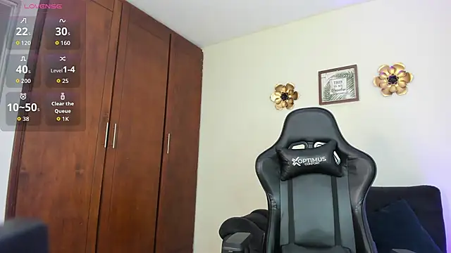 Snapshot of Amira_princess chatting on 25, 10, 2025 Amira princess online show from 25, 10, 2025