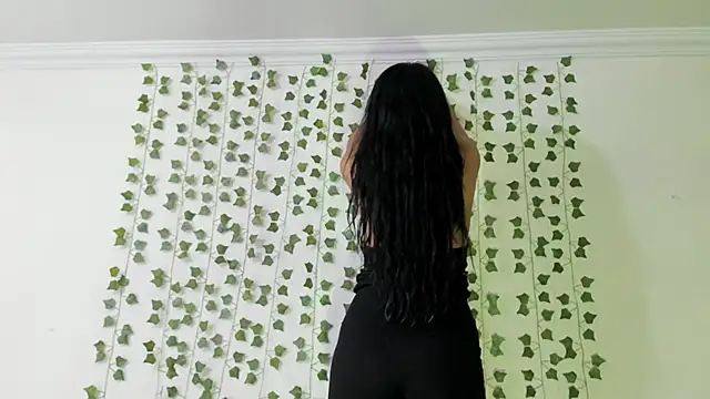 miadaviesx online show from 18, 12, 2025