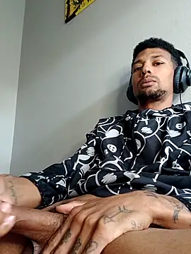 Snapshot of BigPrettyDick777 chatting on 17, 3, 2026 BigPrettyDick777 online show from 17, 3, 2026