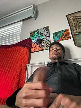 Snapshot of BigPrettyDick777 chatting on 25, 4, 2026 BigPrettyDick777 online show from 25, 4, 2026