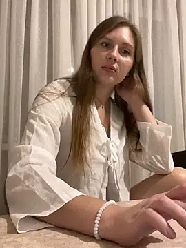 Snapshot of Elina1 chatting on 29, 11, 2025 Elina1 online show from 29, 11, 2025