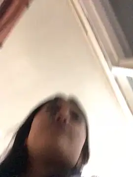 Snapshot of MAVI_EC chatting on 10, 11, 2025 MAVI EC online show from 10, 11, 2025