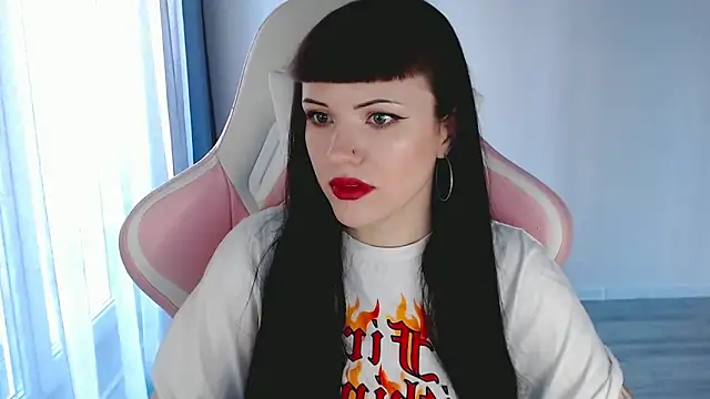 Snapshot of astra_rift chatting on 21, 4, 2026 astra rift online show from 21, 4, 2026