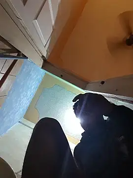 Snapshot of Suamyst_25 chatting on 12, 11, 2025 Suamyst 25 online show from 12, 11, 2025