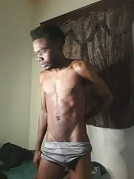 Snapshot of Suamyst_25 chatting on 16, 11, 2025 Suamyst 25 online show from 16, 11, 2025