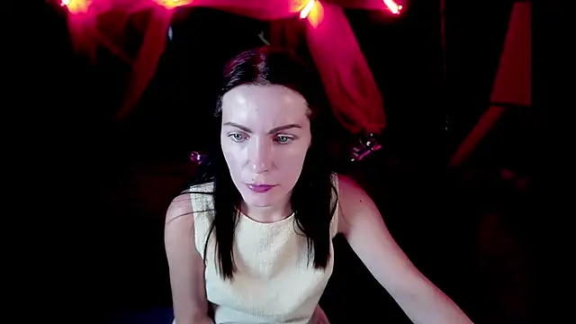 SofieMoons online show from 11, 11, 2025