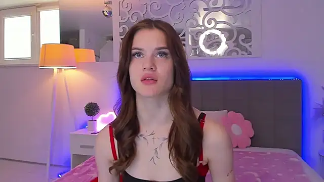 LuisaClover online show from 3, 4, 2026