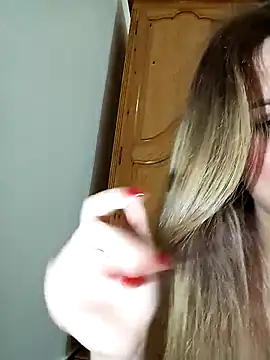 indilasixeey online show from 4, 2, 2026