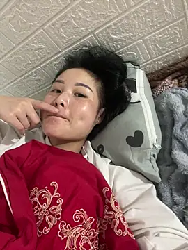 Emma sexy98 online show from 18, 12, 2025