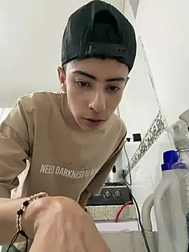 Sebastian Reed online show from 10, 2, 2026