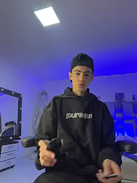 Sebastian Reed online show from 17, 2, 2026