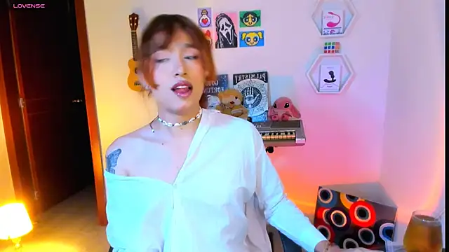 AdelineEsposito online show from 19, 3, 2026