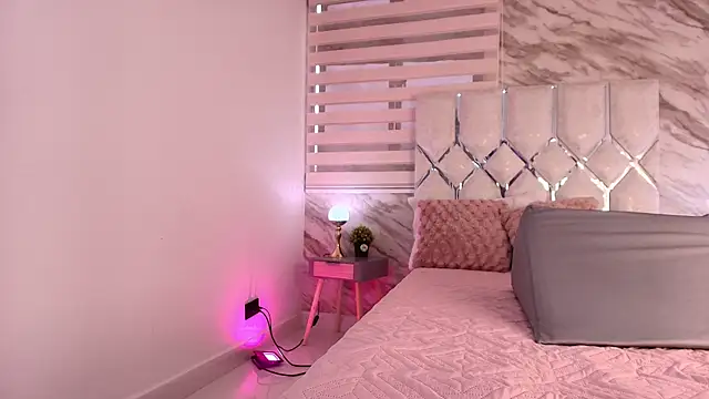 ellisrossi online show from 27, 11, 2025