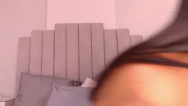 ellisrossi online show from 26, 2, 2026