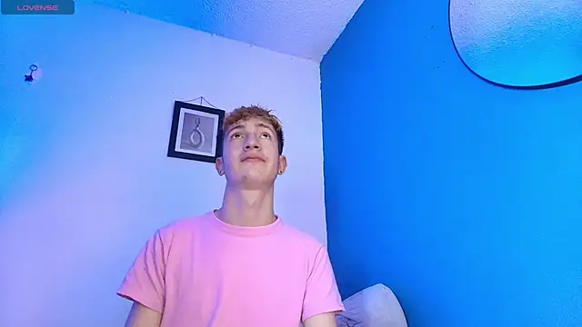 Snapshot of Erick_Taylor3 chatting on 14, 5, 2026 Erick Taylor3 online show from 14, 5, 2026