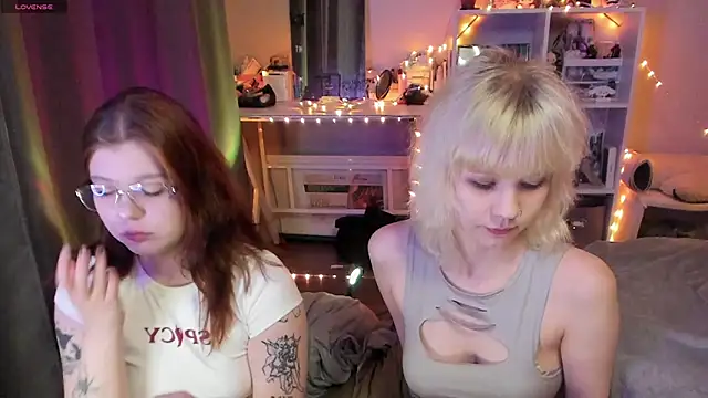 Snapshot of TenderTwos chatting on 20, 5, 2026 TenderTwos online show from 20, 5, 2026
