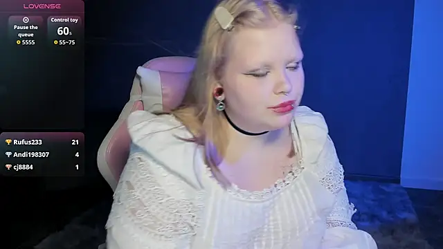 Snapshot of LottieReed chatting on 16, 5, 2026 LottieReed online show from 16, 5, 2026