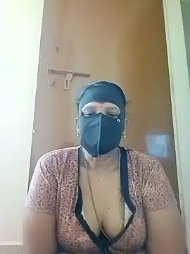 Snapshot of tamilammu1431 chatting on 14, 1, 2026 tamilammu1431 online show from 14, 1, 2026