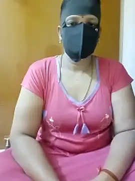 Snapshot of tamilammu1431 chatting on 1, 2, 2026 tamilammu1431 online show from 1, 2, 2026