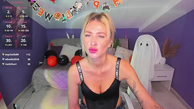 MadamMilly  online show from 1, 11, 2025