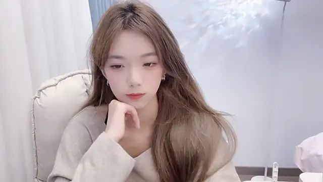 babyting-888- online show from 13, 11, 2025